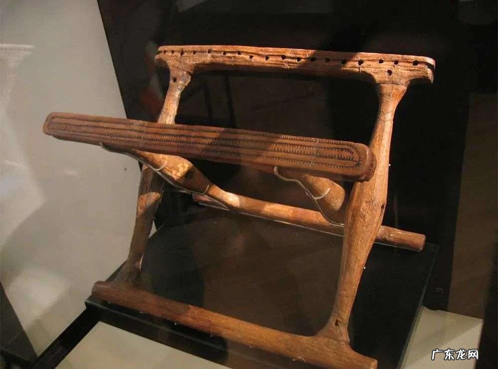 哈佛给 iPhone 设计了一个「能屈能伸」的摄影头，灵感来自折叠椅