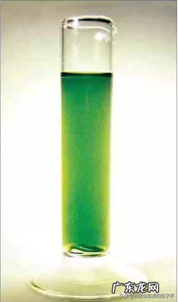 小便透明黄色怎么办 小便颜色怎么是黄色的?怎么才能变透明?