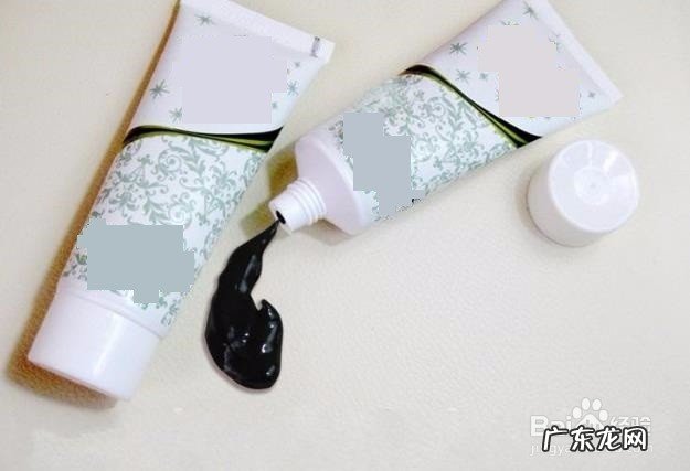 鞋油怎么擦,打完鞋油几分钟用布擦?