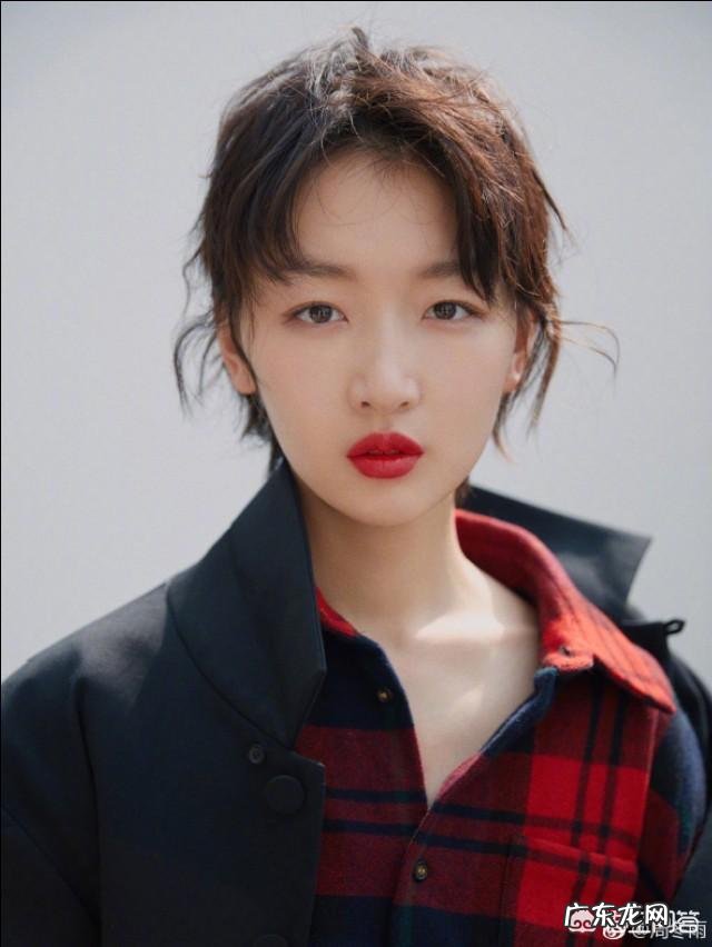 我发现了周冬雨变漂亮的秘诀 最近发现周冬雨变化挺大的，体态比以前好太多，怎么练的呢？