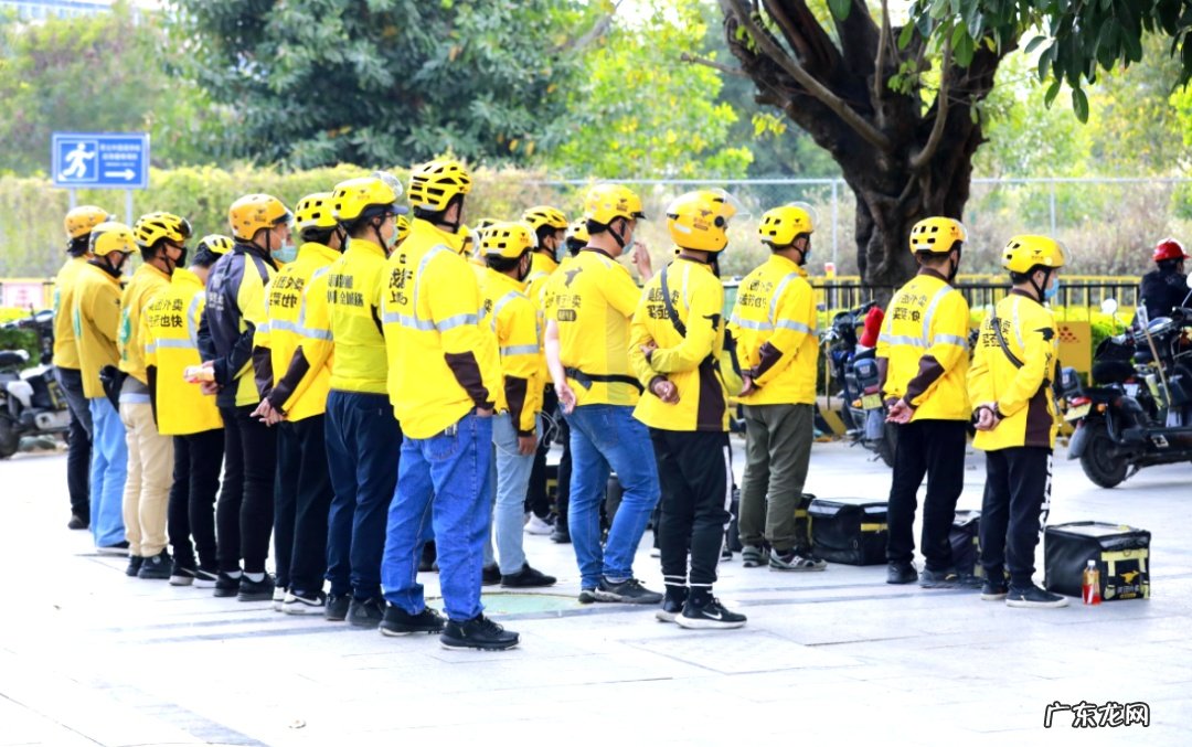 美团启动无人机配送,再不努力,连送外卖的机会都没有了!