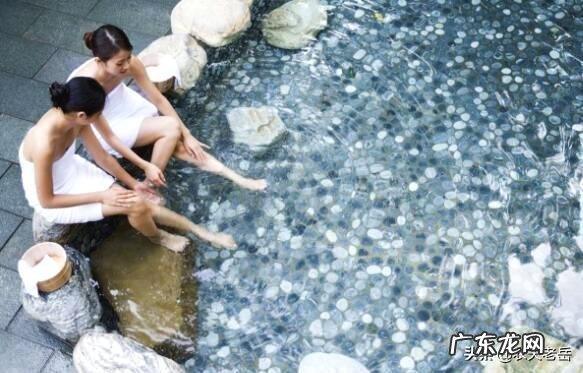 艾叶泡脚有什么作用与功效吗 艾叶晚上可以泡脚吗?有什么功效?