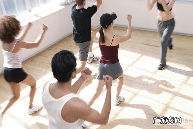 每次减肥瘦的就只有肚子。怎么样才能瘦胳膊瘦大腿?