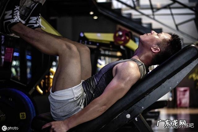 湿气导致的肥胖减肥容易吗 由湿气重和便秘导致的肥胖,要怎么减肥?