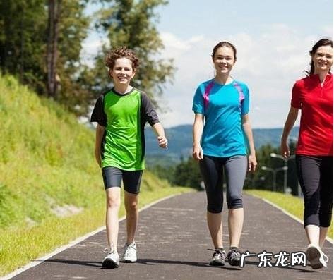 每天快走两万步能减肥吗?