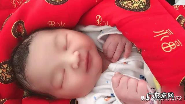 产后怎样可以恢复体型而又不影响母乳呢?