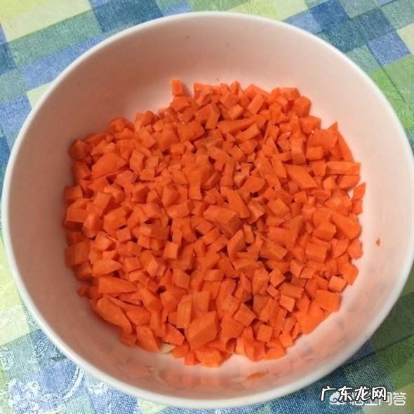 胡萝卜粉条包子馅要不要炒 瘦肉粉条胡萝卜包子馅用炒吗?