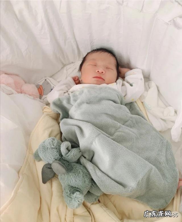 顺产的宝妈瘦肚子的关键期是什么时候,坐月子期间可以瘦身吗?