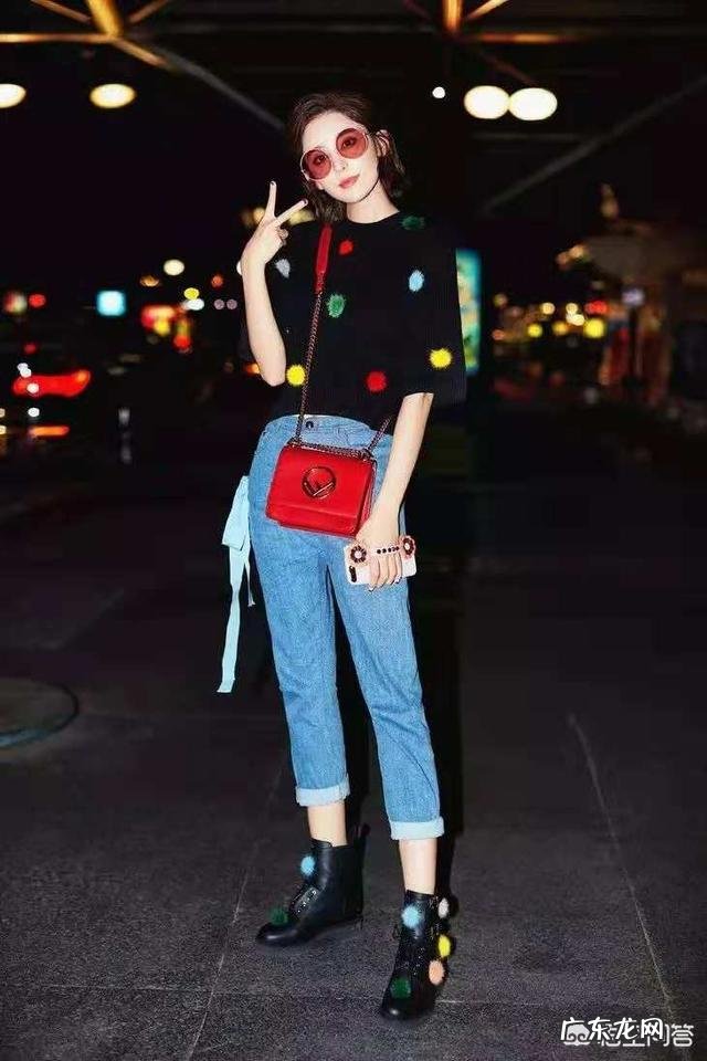 短靴怎么搭配才比较时髦？