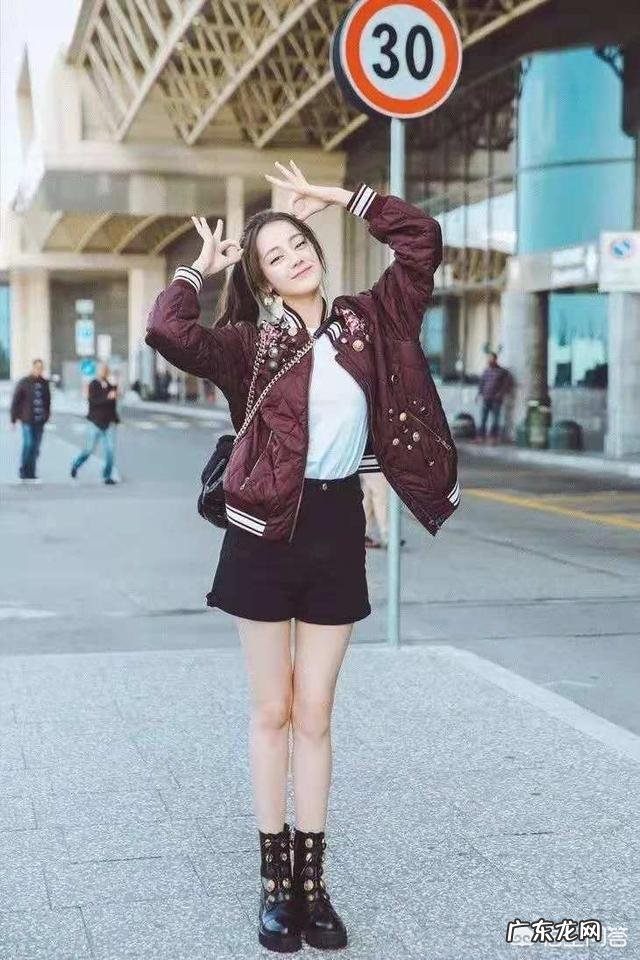 短靴怎么搭配才比较时髦？