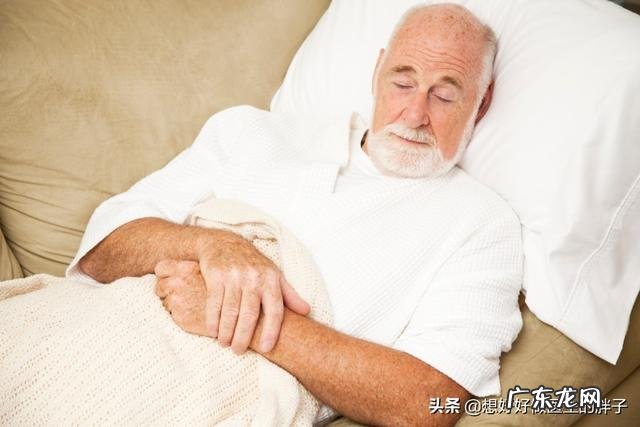 40岁的人每天进行五公里快走，配速9分40，能减肥吗？