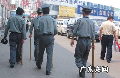 为什么《绝命毒师》里做的是冰毒，而不是其他毒品呢？