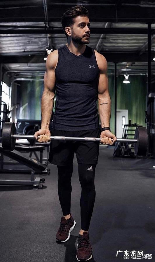 想问一下专业的健身人士,彭于晏的那种身材难练吗,属于什么ji别