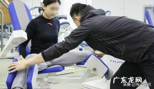 5 爱情公寓4里曾小贤哪一集给一菲按摩?