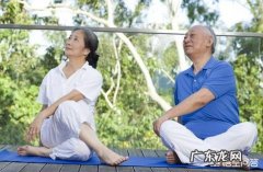 四十岁女人初学健身先练什么部位？