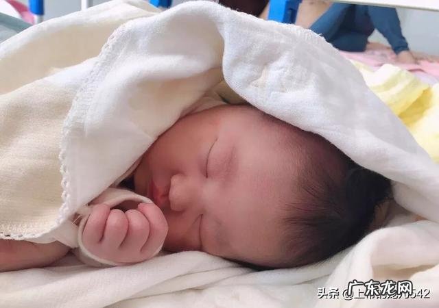 怀孕真的需要大补特补,一人吃两人份量吗孕期肥胖危害有哪些呢