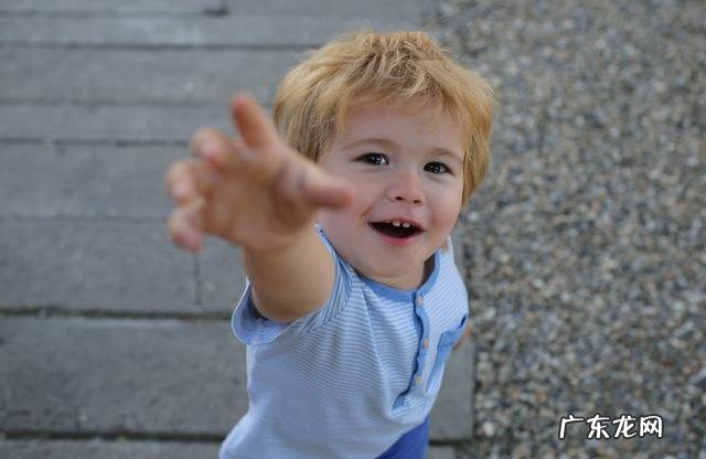 宝宝有这些坏习惯是聪明的表现-5个月婴儿聪明的表现