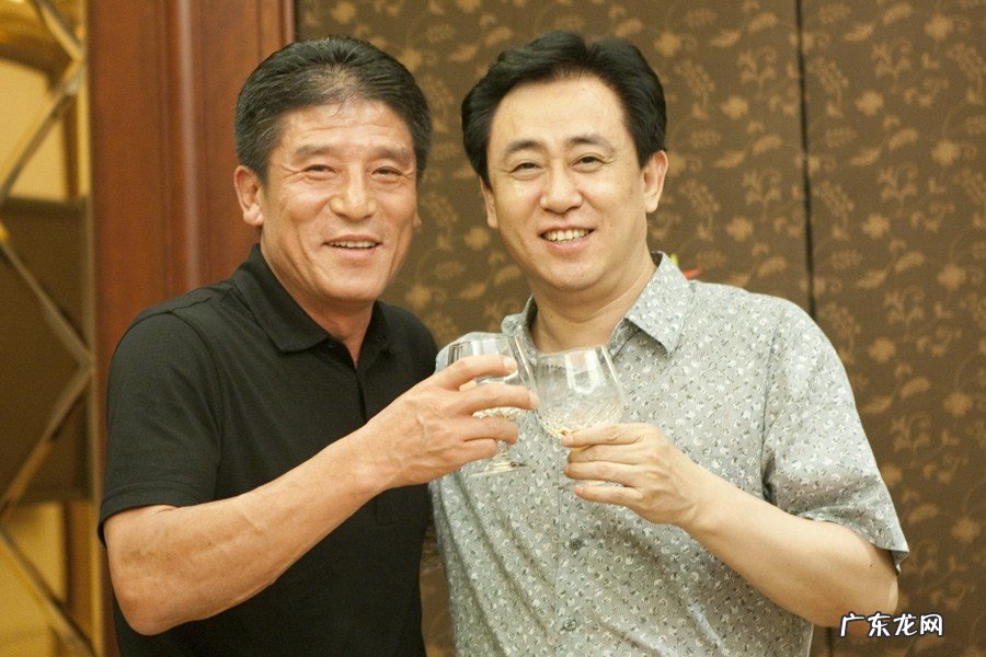 广州恒大俱乐部老板是谁?他是如何发展的?