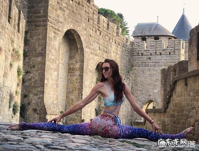 男生肩膀塌怎么练直角肩?