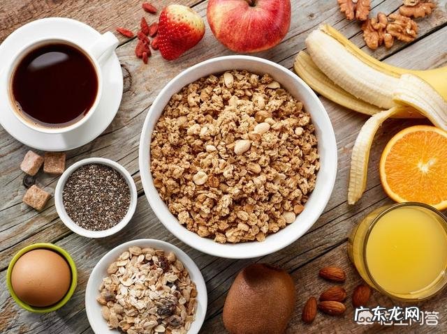 坐月子吃哪些食物能长胖 坐月子期间吃什么食物不发胖还能瘦?哪些食物有利于宝宝发育?