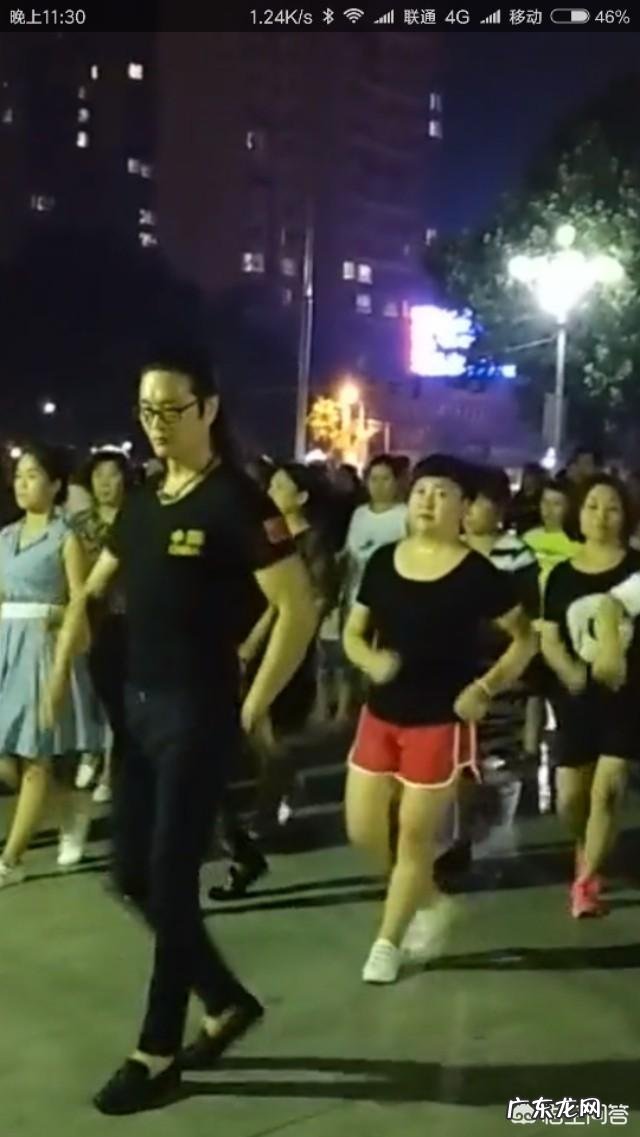 网上跳广场舞的建哥是谁 头条里的有些视频是建哥胖子跳广场舞，对此你怎么看？