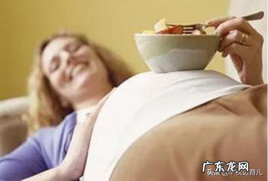 为什么孕妇体重会明显增加，并且增加的体重远超胎儿和胎盘的总和