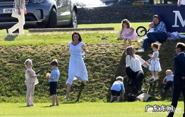 有哪些怀孕时发胖,最后却瘦下来的女明星?