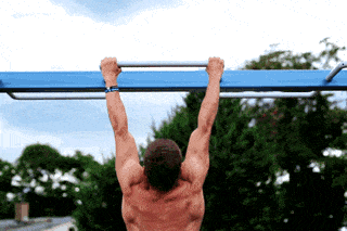 健身房新手应该怎样练背 在健身房练背时总是找不到背部发力感该怎么办？