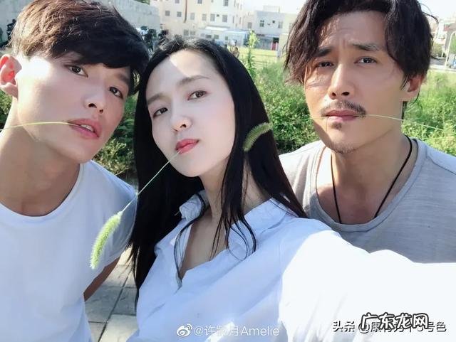 夏天这么热是穿丝袜好?还是穿超短裙好?你是怎么选择搭配呢?