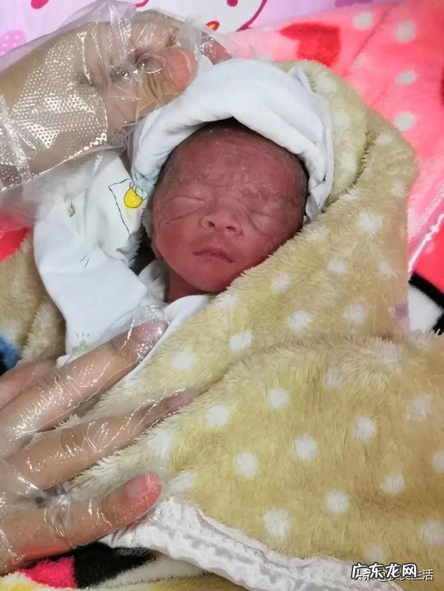 足月的婴儿标准体重是多少,多少斤算正常?