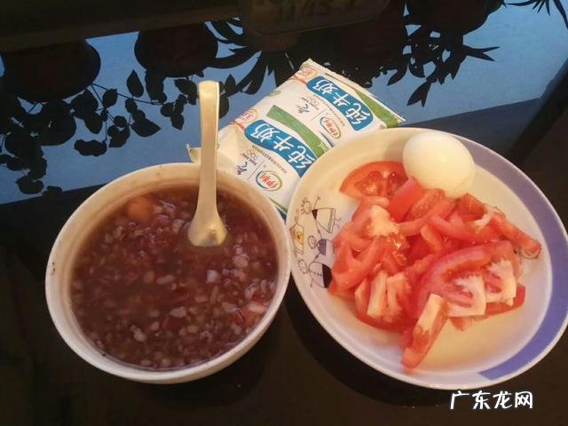 你家多久喝一次牛奶,你喜欢喝纯奶还是酸奶?