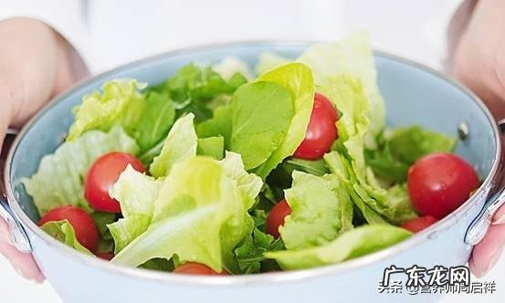 为啥看到很多减肥的人吃蔬菜都是吃沙拉,不煮熟吃?