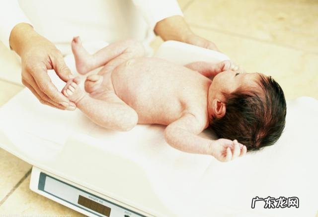 刚出生宝宝55厘米后来长得太慢-刚出生的婴儿长得过快