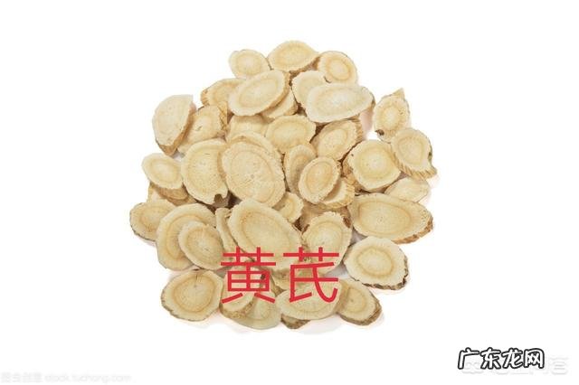 黄芪能不能跟苦瓜一起泡水喝 苦瓜能与黄芪枸杞生地一起泡水喝吗？