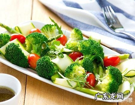 胡萝卜西兰花沙拉的做法是什么?