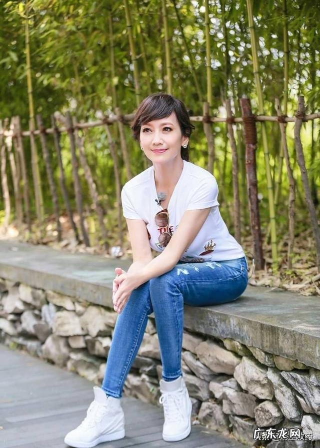 婆婆总觉得我穿得土、丑,该生气吗?