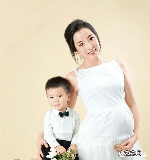 如何评价李思思的主持功力?