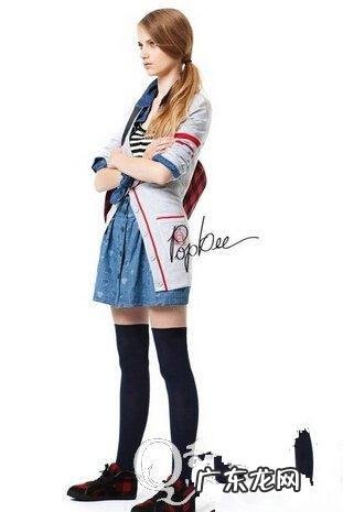 长筒袜怎样穿才能显得腿长?