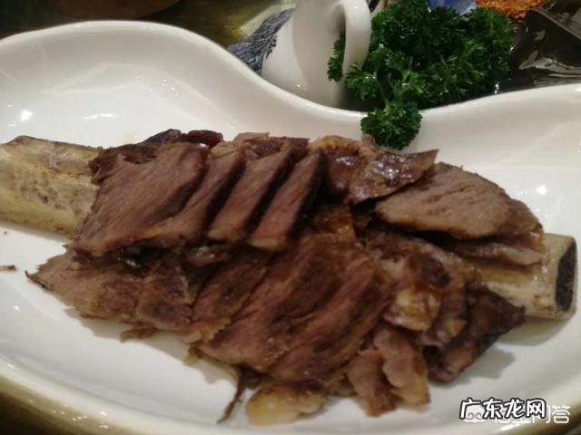 有人喝水都胖,有人怎么吃都吃不胖,这是为什么?