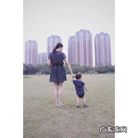 孕妇玩手机，会致胎儿畸形吗？