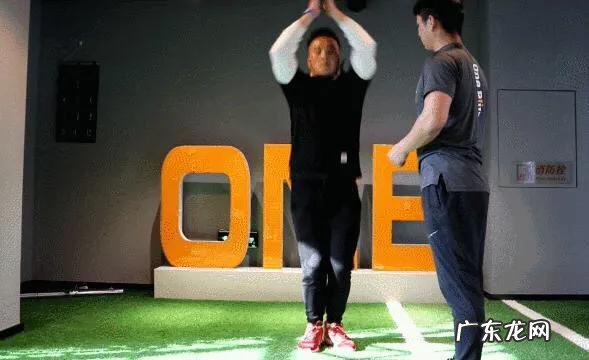 减肥开合跳高抬腿 开合跳和高抬腿哪个燃脂?