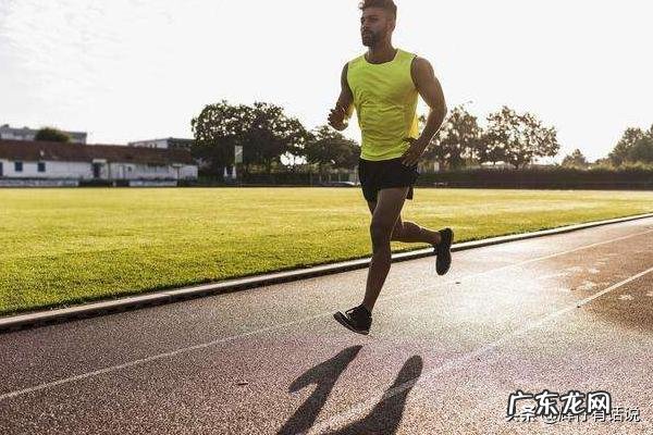 用软件把视频人物换成自己的脸 有没有一种视频软件是让视频里的人物变瘦的?