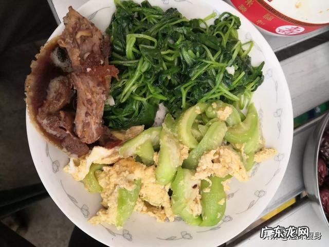 每天跳2000下绳,摇十分钟呼啦圈能瘦吗?