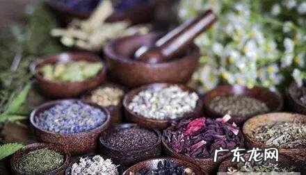 关于中药蟾酥的效果和毒性,如何正确对待和使用?