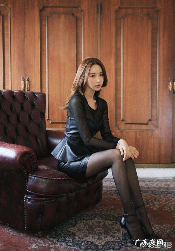 为什么越来越多的人喜欢穿长筒袜呢?