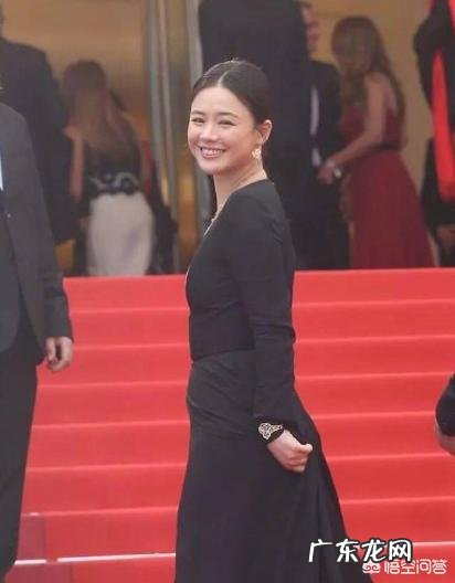 如何看待马思纯上《快乐大本营》衣着不得体引发热议