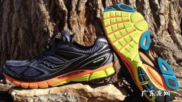 阿迪达斯的跑步鞋好,还是耐克的好?
