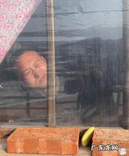 张同学拒绝每年500万买断运营权,张同学账号有多挣钱?