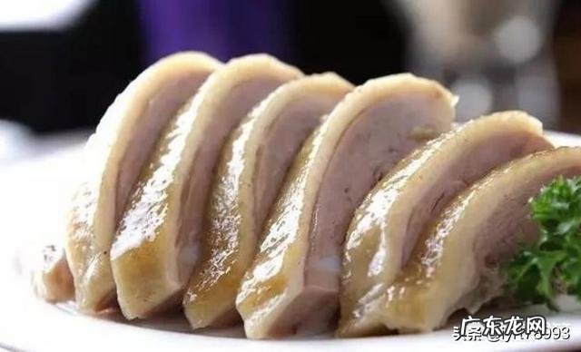 抖音站在凳子上跳舞背景音乐是什么?