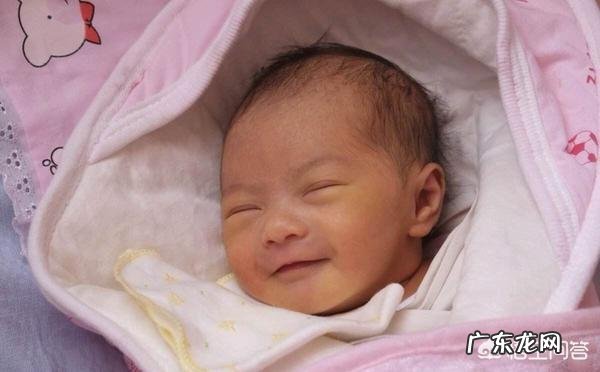 怀孕一个月时,孕妇身体会有哪些变化该注意些什么